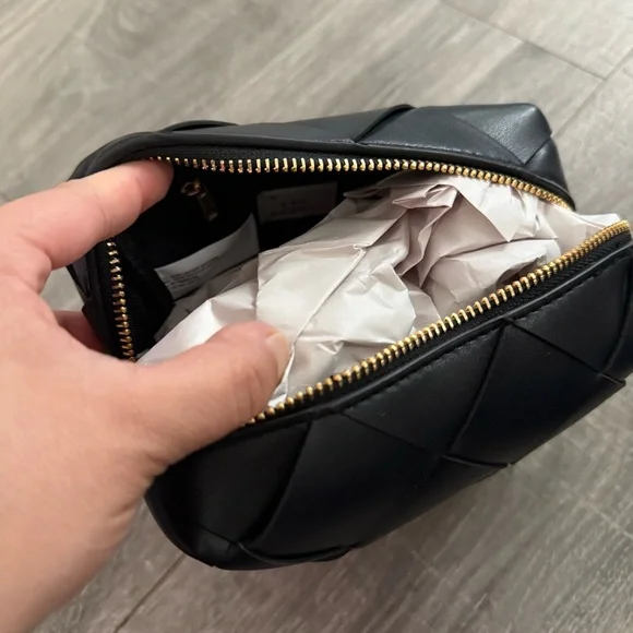 NWT A New Day Basket Weave Crossbody Black Bag Purse Detachable Strap - Picture 4 of 4